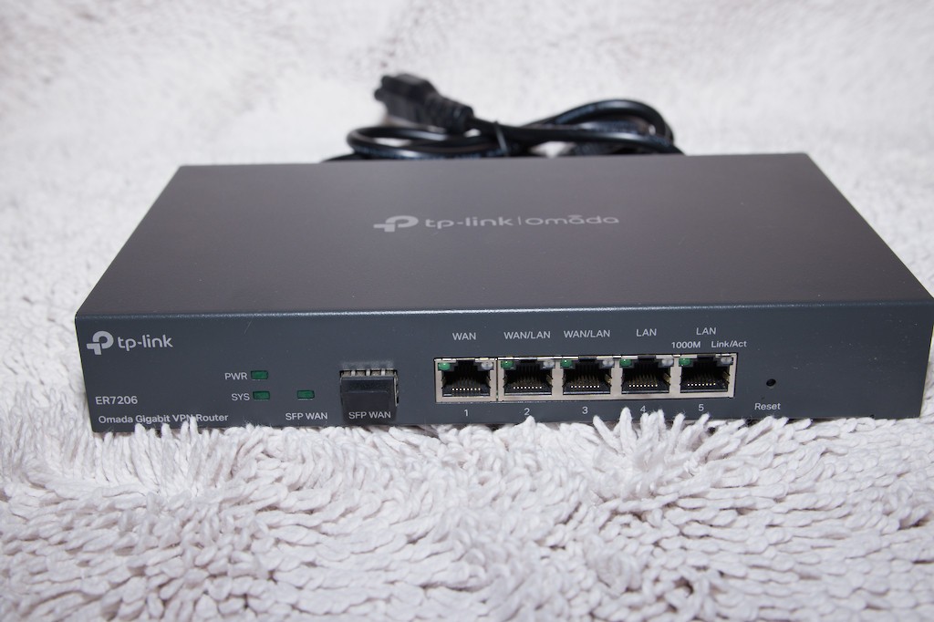 TP-LINK ER7206 Omada Multi-WAN Gigabit VPN Router