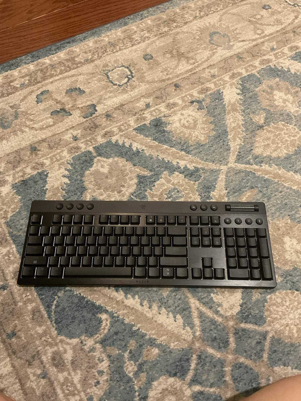 Razer BlackWidow V4 Low-Profile HyperSpeed Wireless Gaming Keyboard - Tested