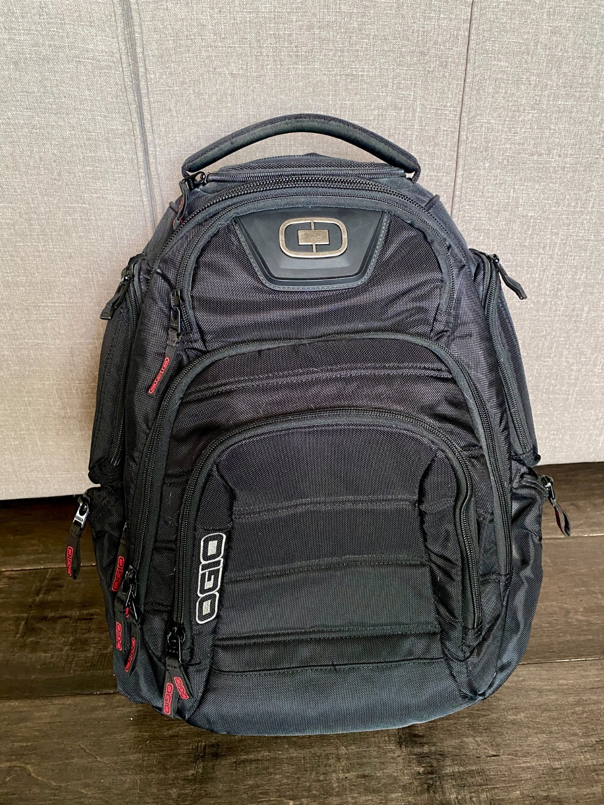 Ogio Renegade RSS Black Travel 17” Laptop Backpack Reactive Suspension System