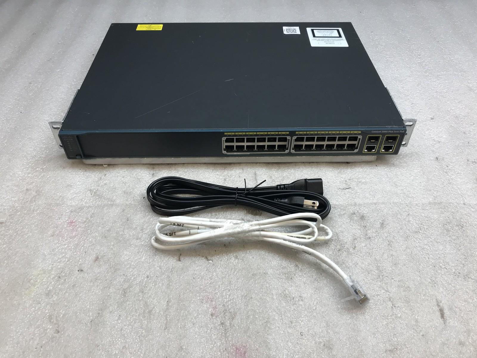 Cisco WS-C29660 Plus 24PC-L V01 24-Port PoE 370W 2x Gigabit LAN Base Tested