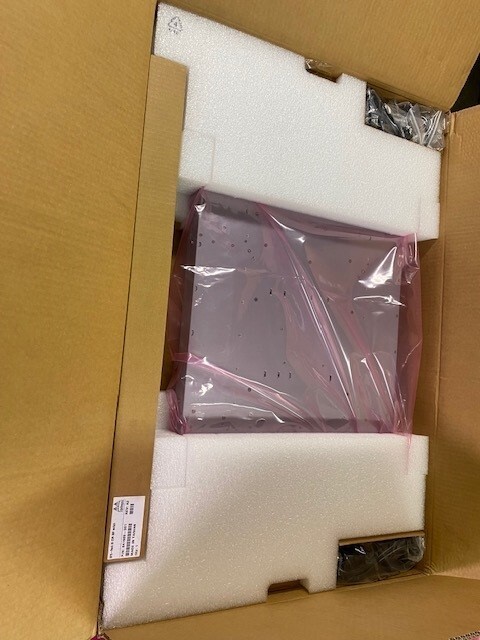 834977-B22 New Open Box HPE Mellanox Infiniband EDR v2 36P RAF Switch, Rev A3
