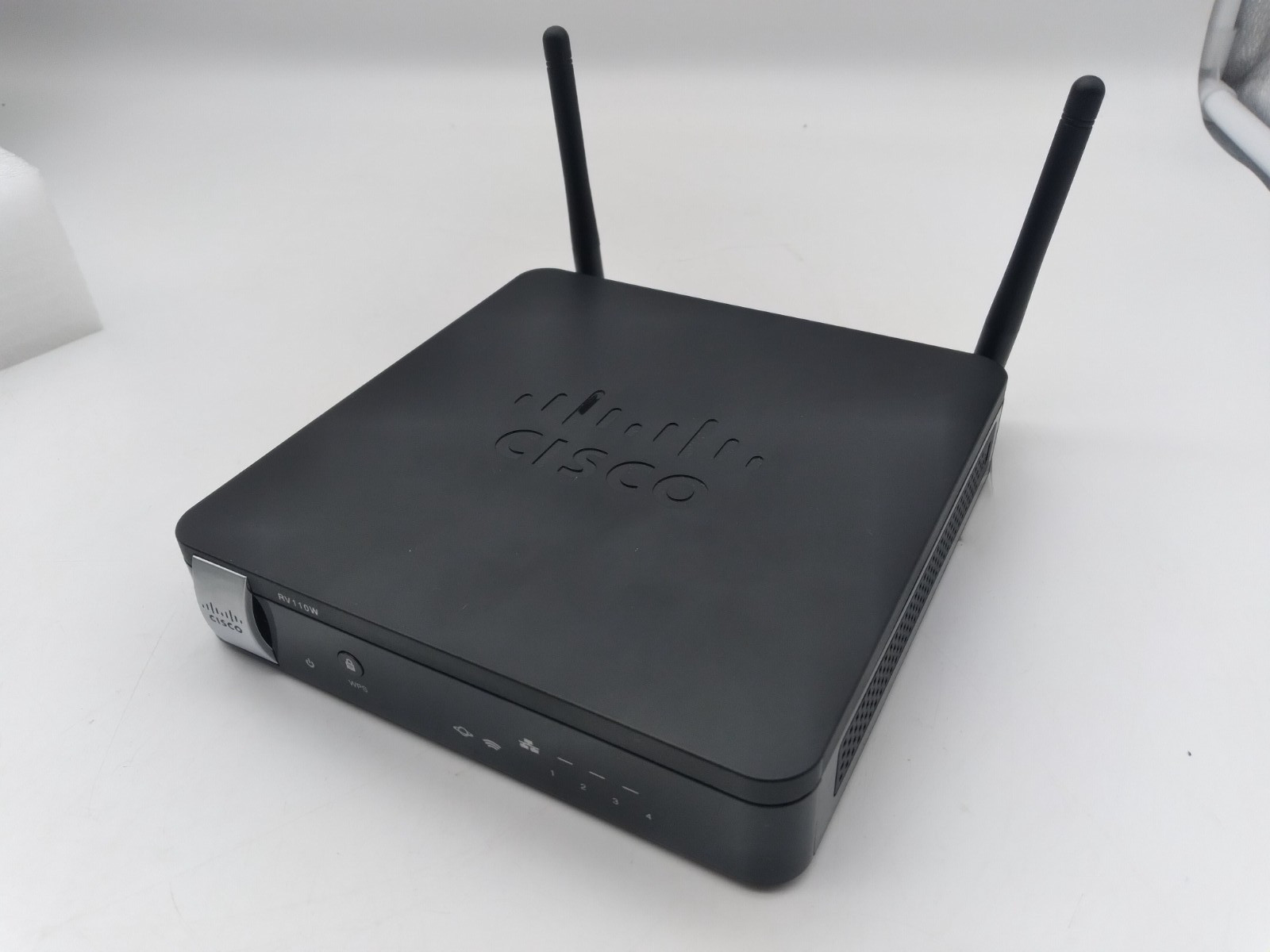 Cisco RV110W WIRELESS-N VPN FIREWALL RV110W-A-NA-K9 V02 KW1-12
