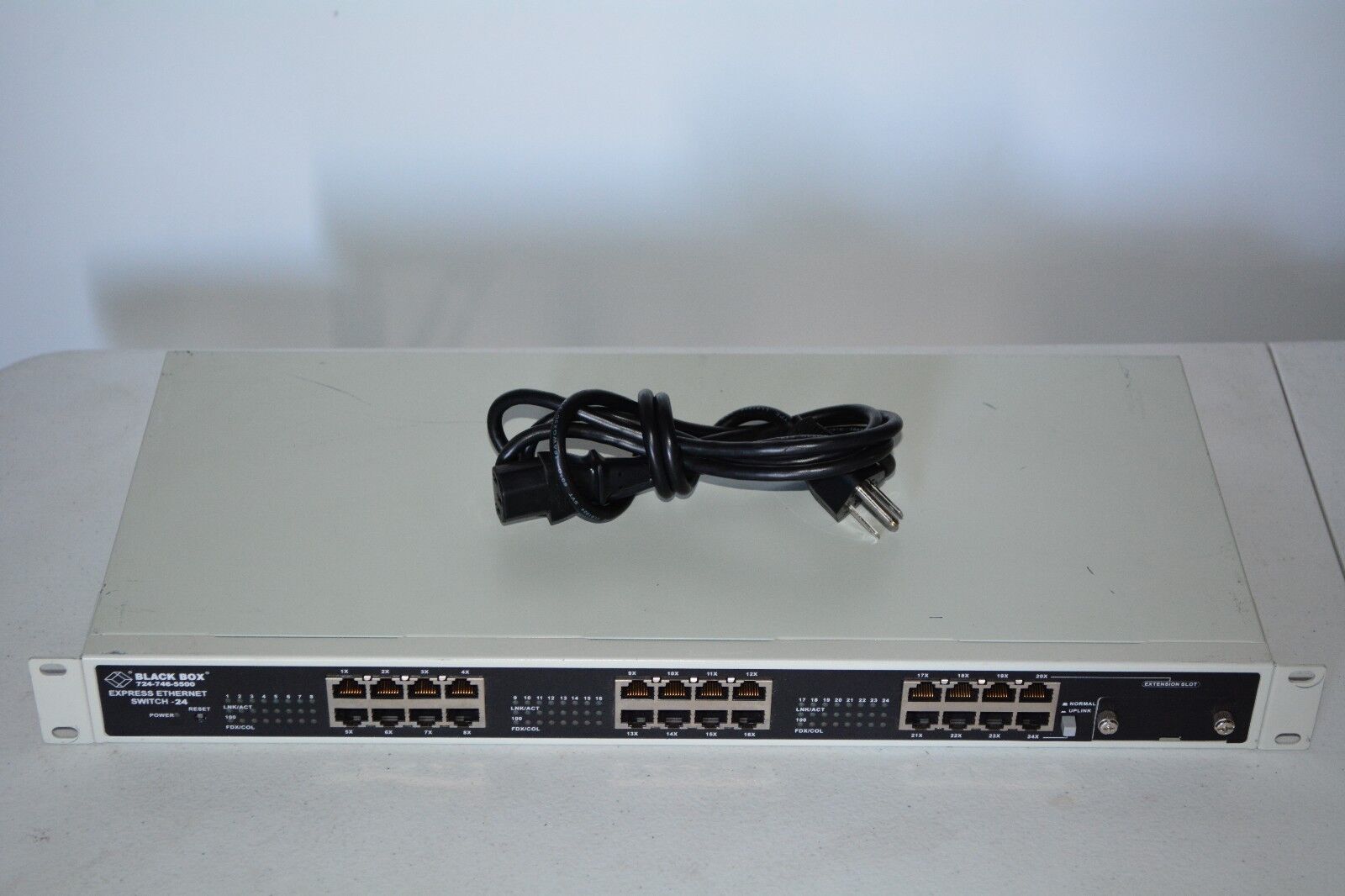 Black Box LB9024A Express Ethernet Switch 24-Port