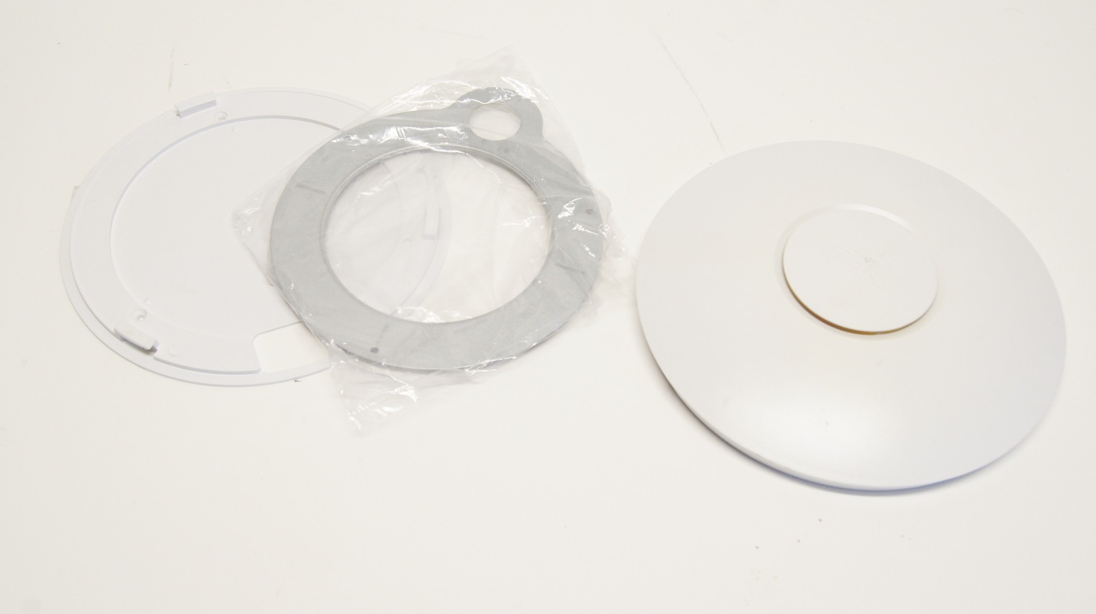 Ubiquiti Unifi UAP-LR Wifi Access Point Long Range AP LR  w/ Ceiling Mount