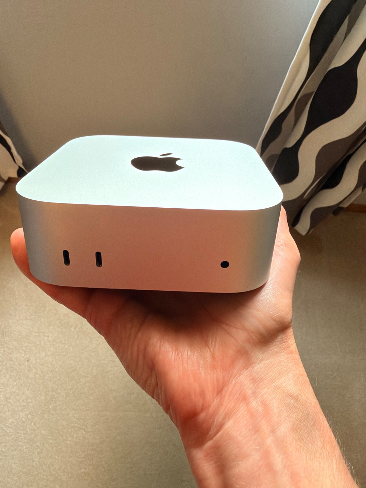 Apple Mac mini M4 – 16GB Unified Memory / 256GB SSD - Excellent