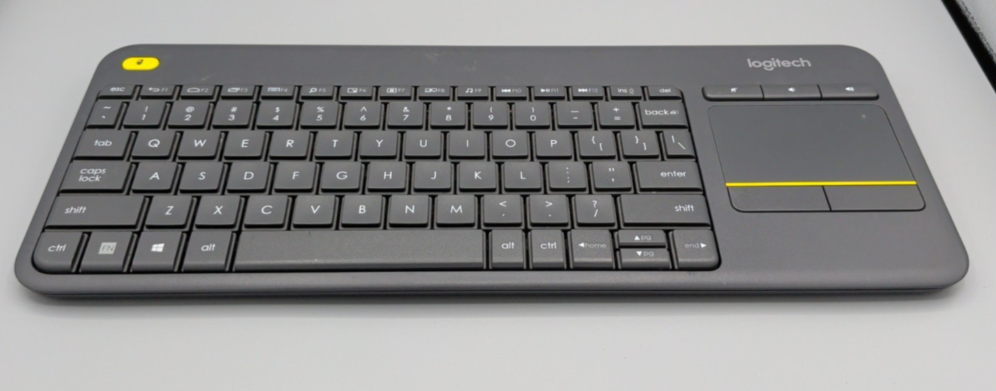Logitech K400 Plus Wireless Touch Keyboard with Touchpad + Unifying Receiver