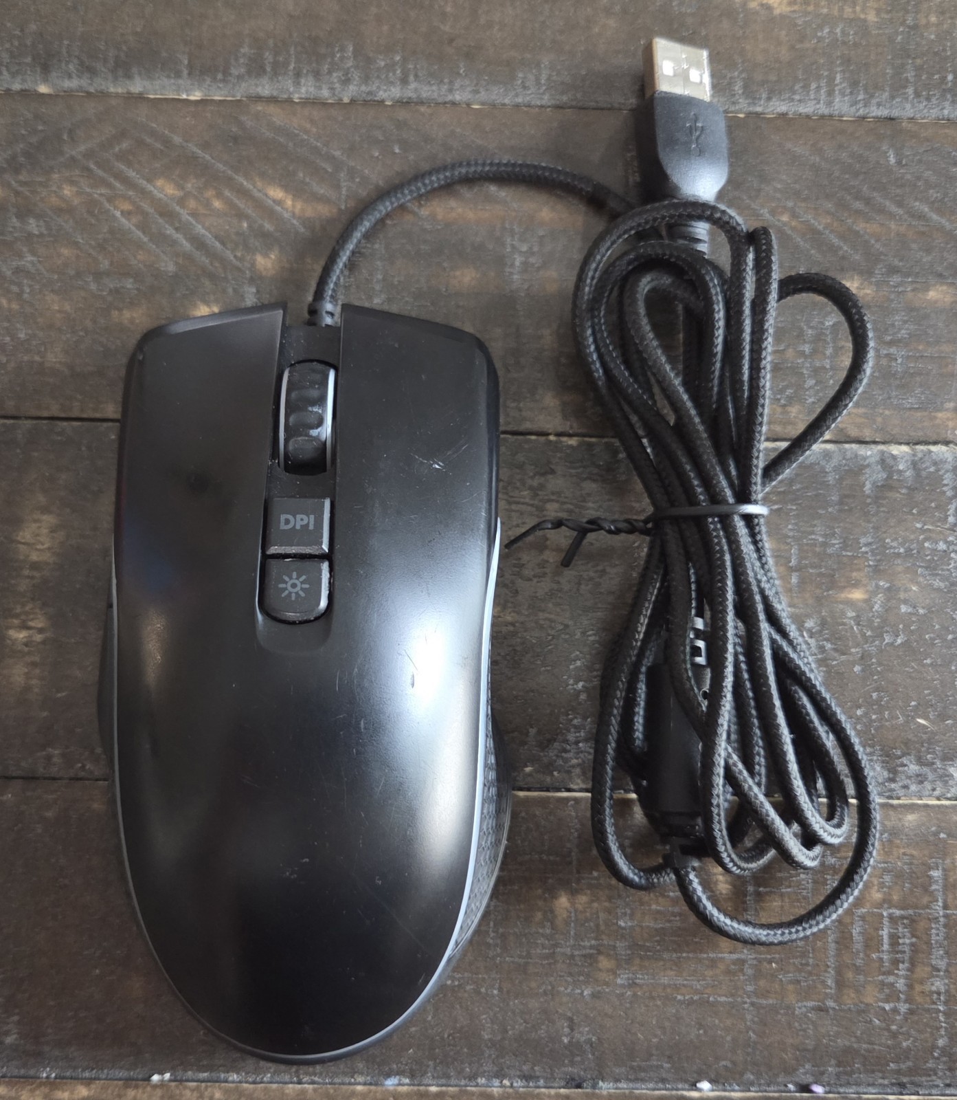 ONN Game Onn Wired Optical Gaming Mouse 7 Programmable Buttons RGB DPI