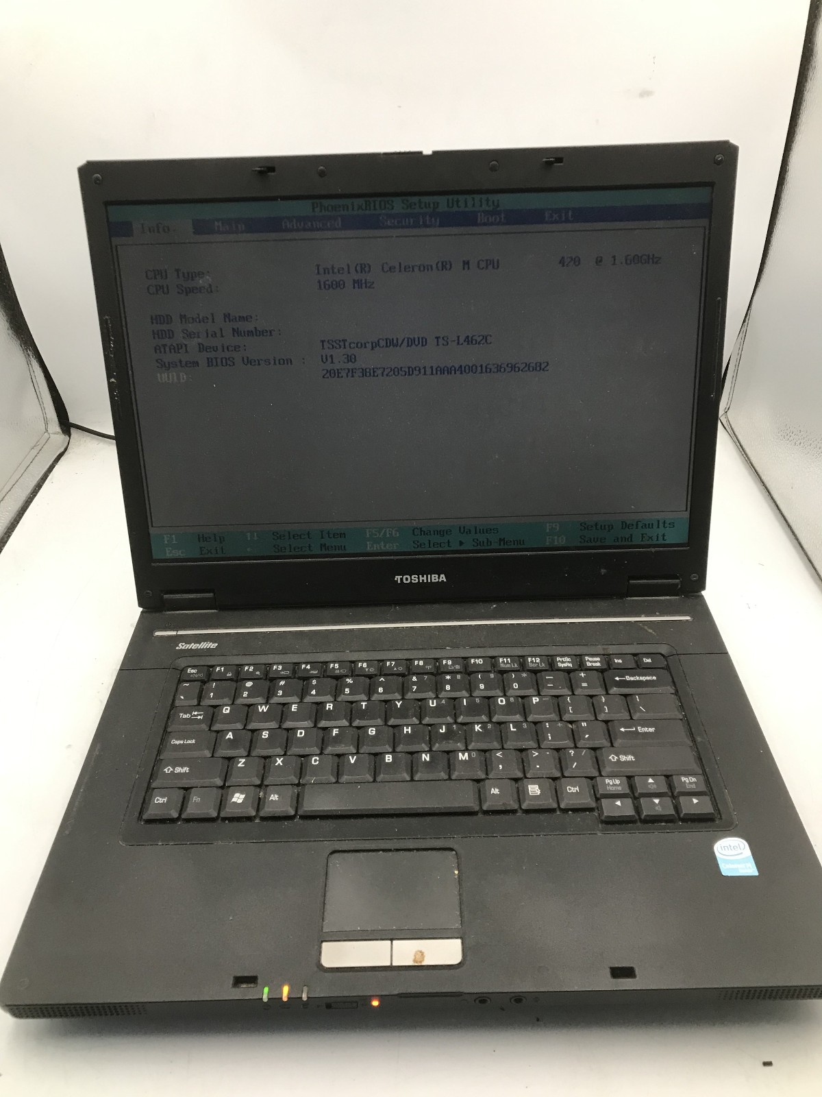 TOSHIBA SATELLITE L35 S2174 -BOOTS TO BIOS- INTEL CELERON M - 512MB RAM -READ-BB