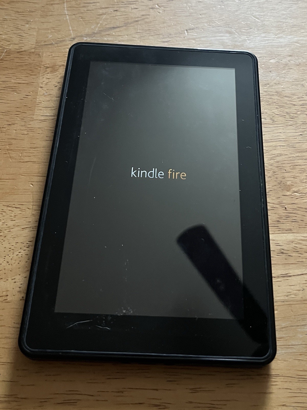 Amazon kindle Fire working condition and nice shape With Case