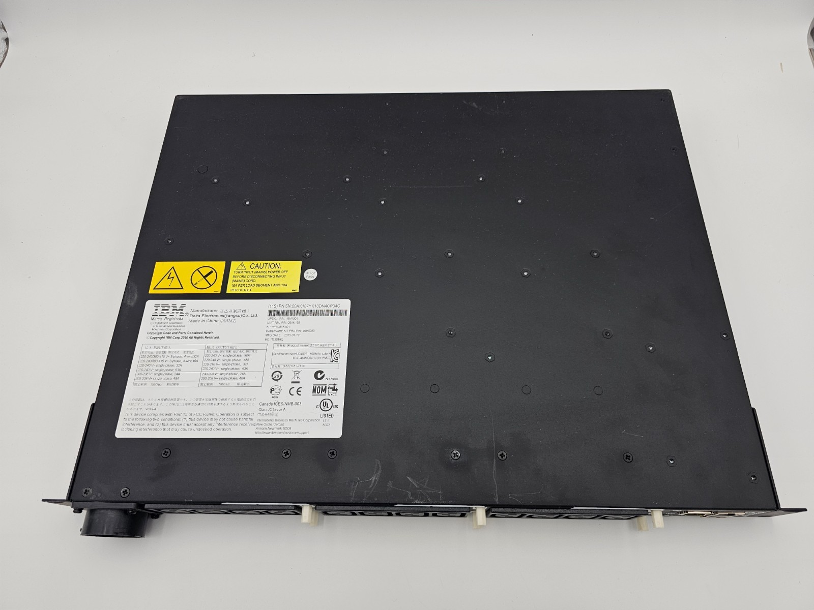 IBM 00AK188 1U 12 C13 Switched and Monitored DPI PDU 46M5293 00AK104 46M4004