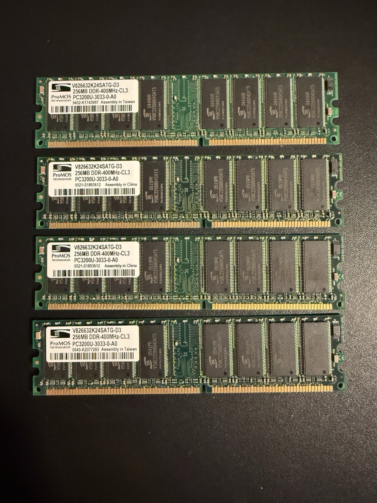 ProMOS Technologies V826632K24SATG-D3 256MB DDR- 400MHz-CL3 RAM - Lot of 4