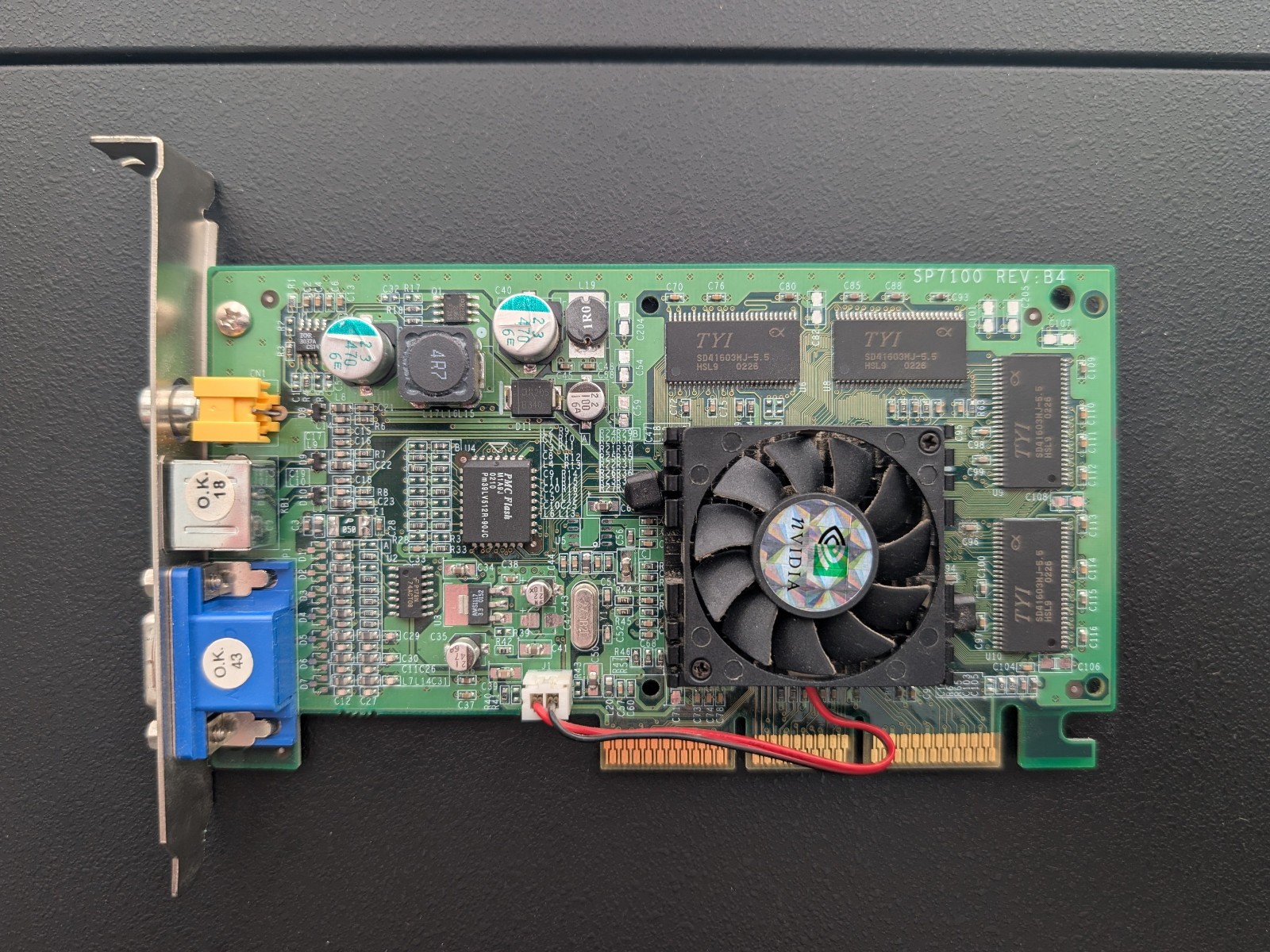 EVGA Nvidia GeForce 4 MX420 64MB AGP Graphics Card Win98 Retro