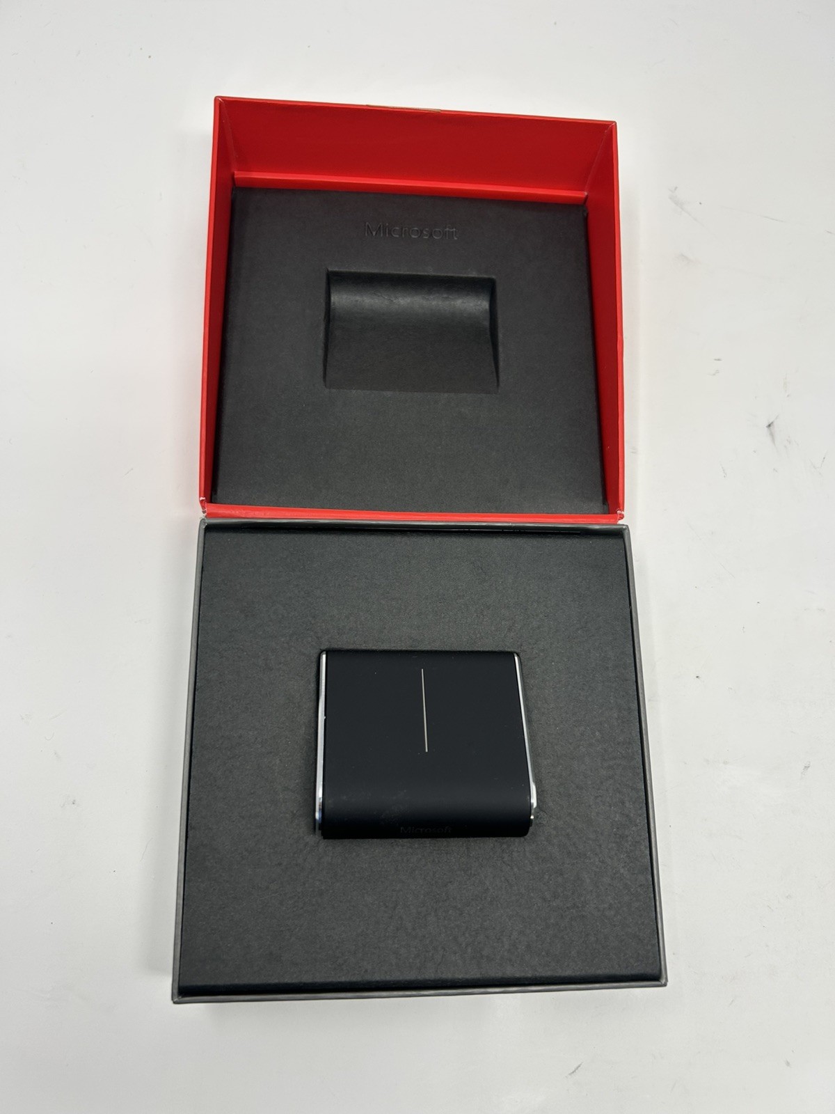 Microsoft Wedge Touch Mouse Bluetooth Compact Wireless 1498 Open Box L9 10