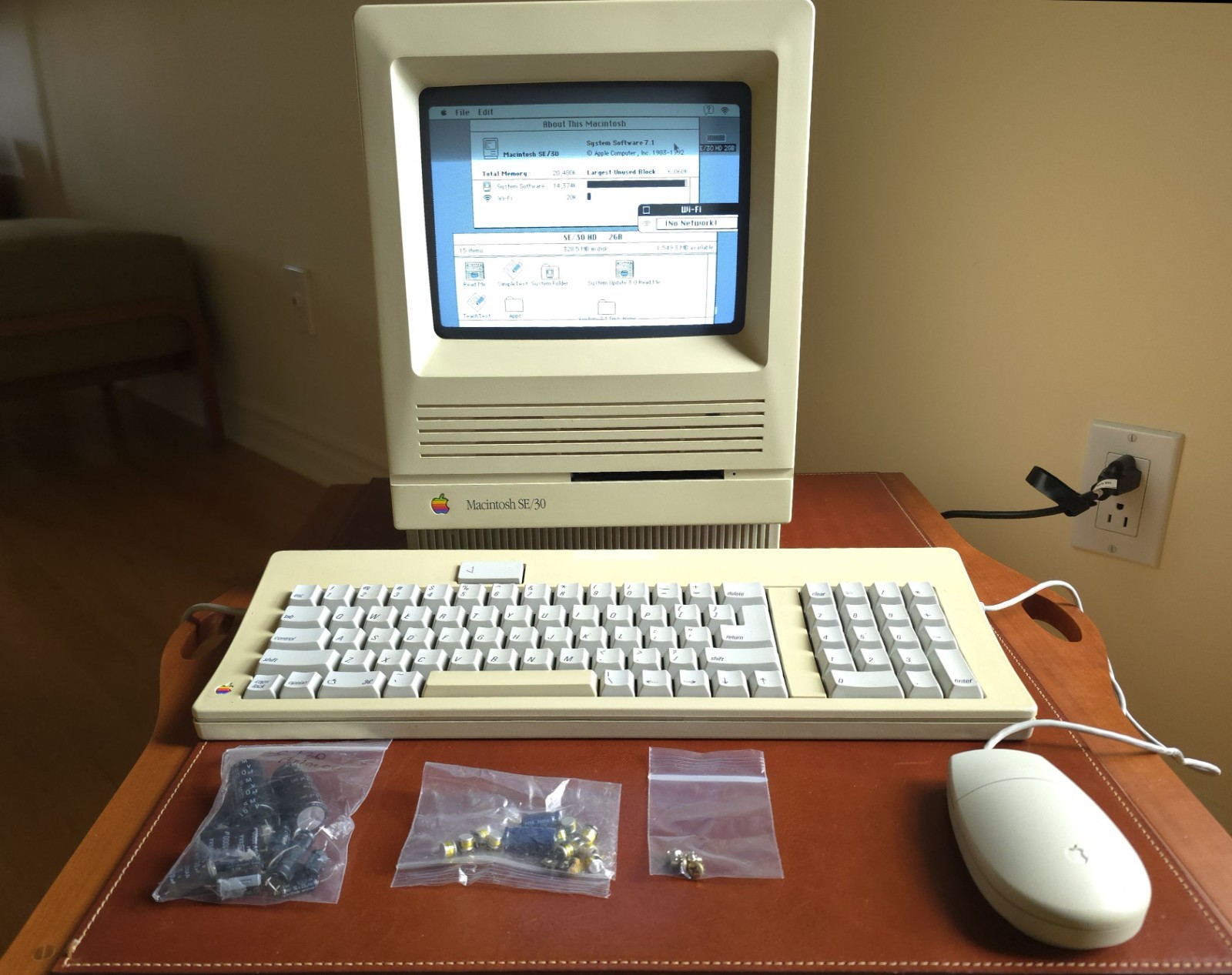 Apple Mac Macintosh SE/30 M5119 - Recapped Restored Upgraded Working