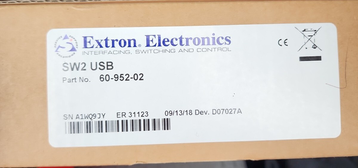 Extron P/2 DA1 VGA LINE DRIVER 60-319-02 - OPEN BOX