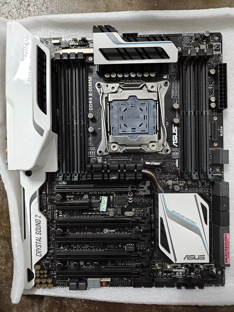 ASUS X99-DELUXE X99 LGA2011 DDR4 ATX Motherboard Supports E5-2690 V3 Up to 64GB