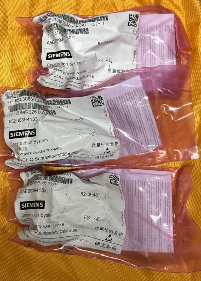 Siemens 6sl3066-2da00-0aa0 Connection System A5e00394133 Lot of 3