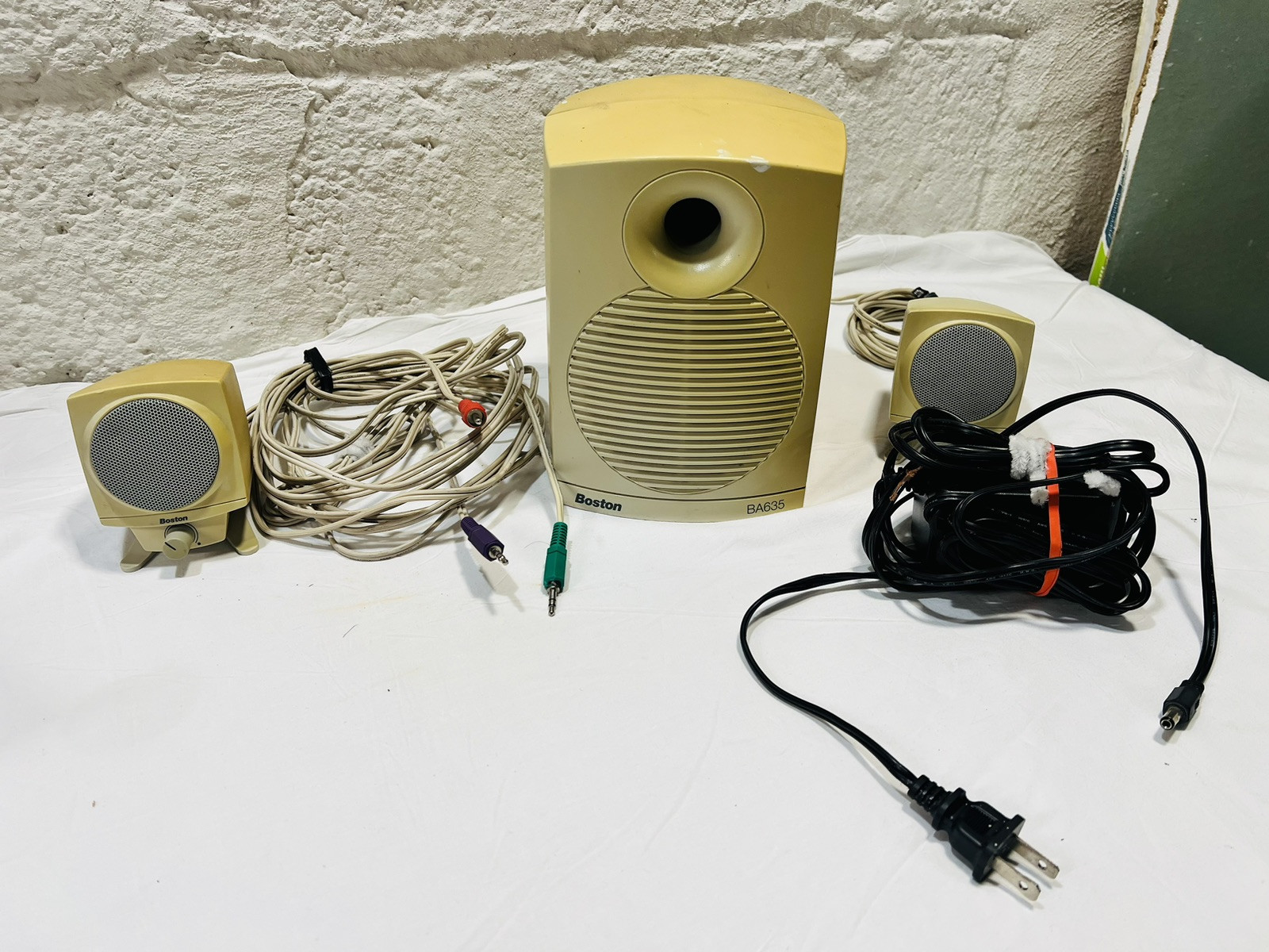 Boston Acoustics BA635 Powered Satellite Subwoofer System With Ac Adaptor