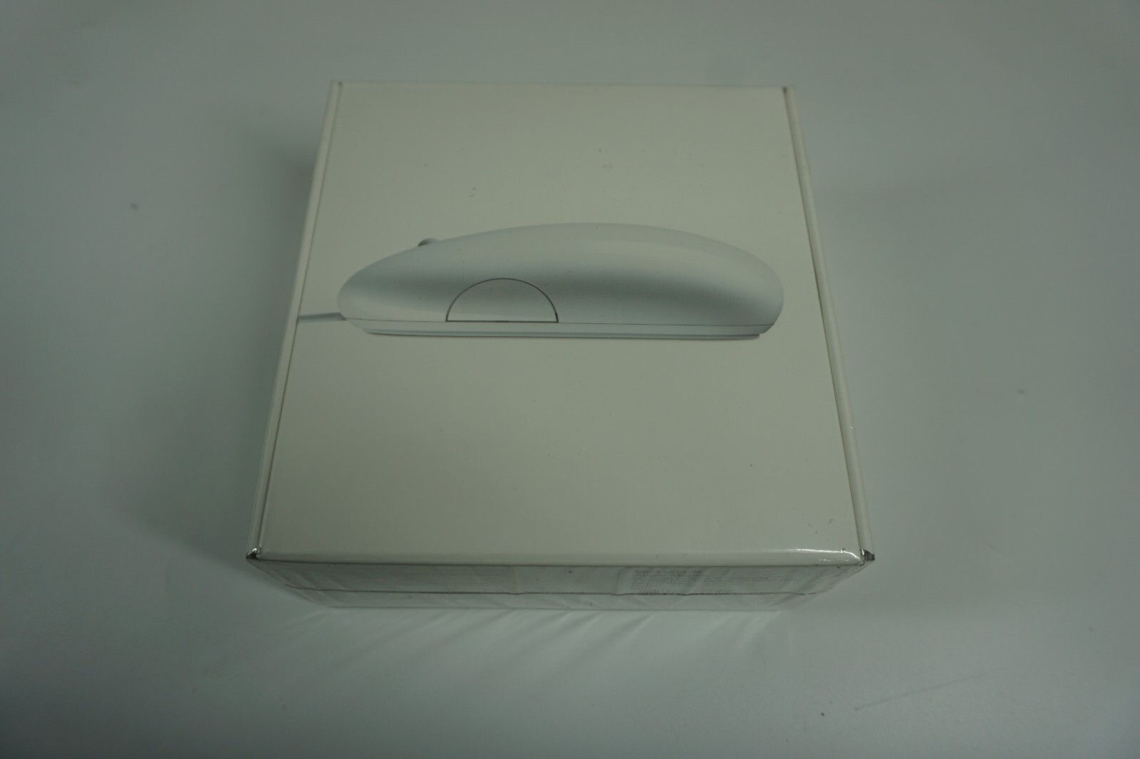 Apple MB112LL/B Optical Mouse DINGS ON BOX BUT SEAL IS NOT BROKEN OR COMPROMISED
