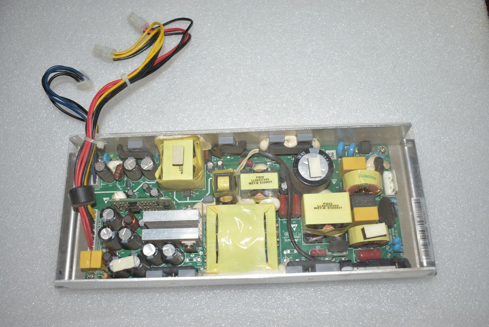 Ubiquiti UniFi Switch US-24-250W Internal Power Supply BOARD G0683-25013240A