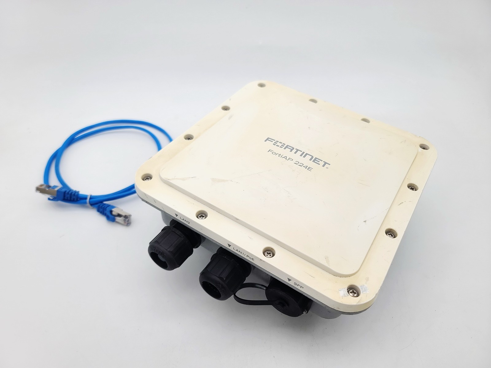 FORTINET FORTIAP 224E OUTDOOR DUAL-RADIO PoE WIRELESS ACCESS POINT FAP-224E