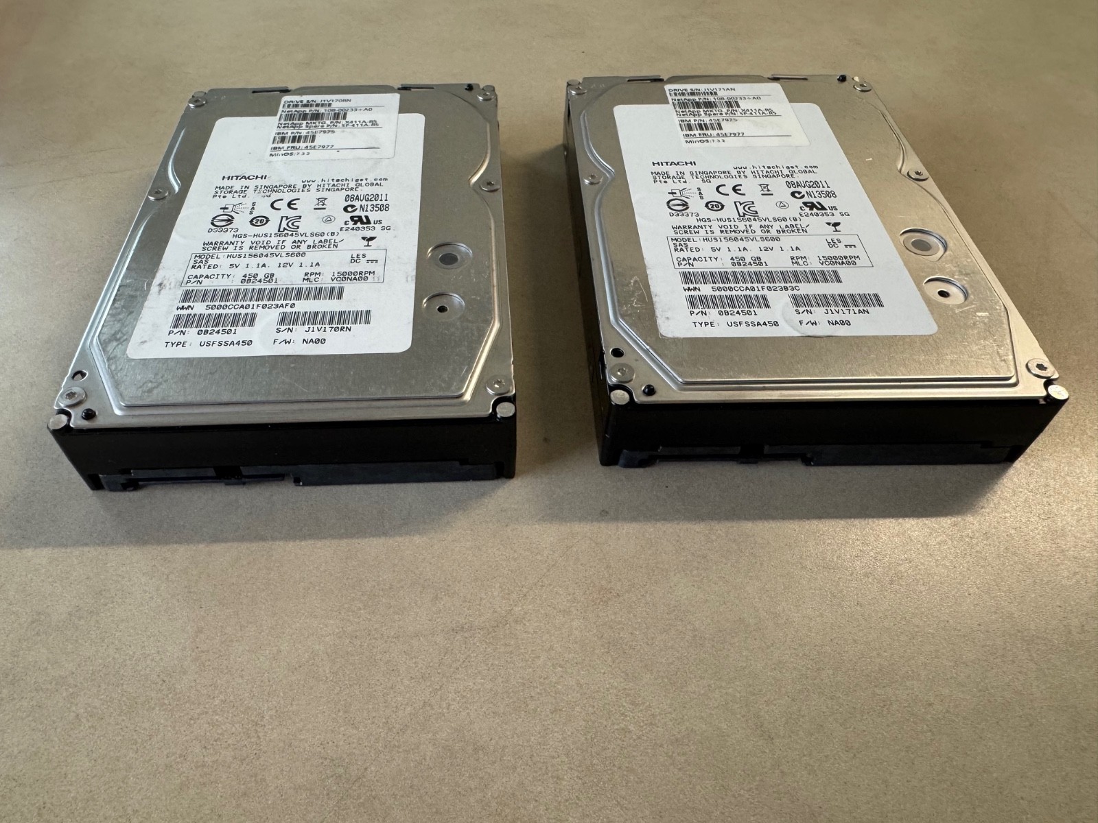 Lot of 2 Hitachi HUS156045VLS600 NetApp X411A-R5 450GB 15K SAS Hard Drives