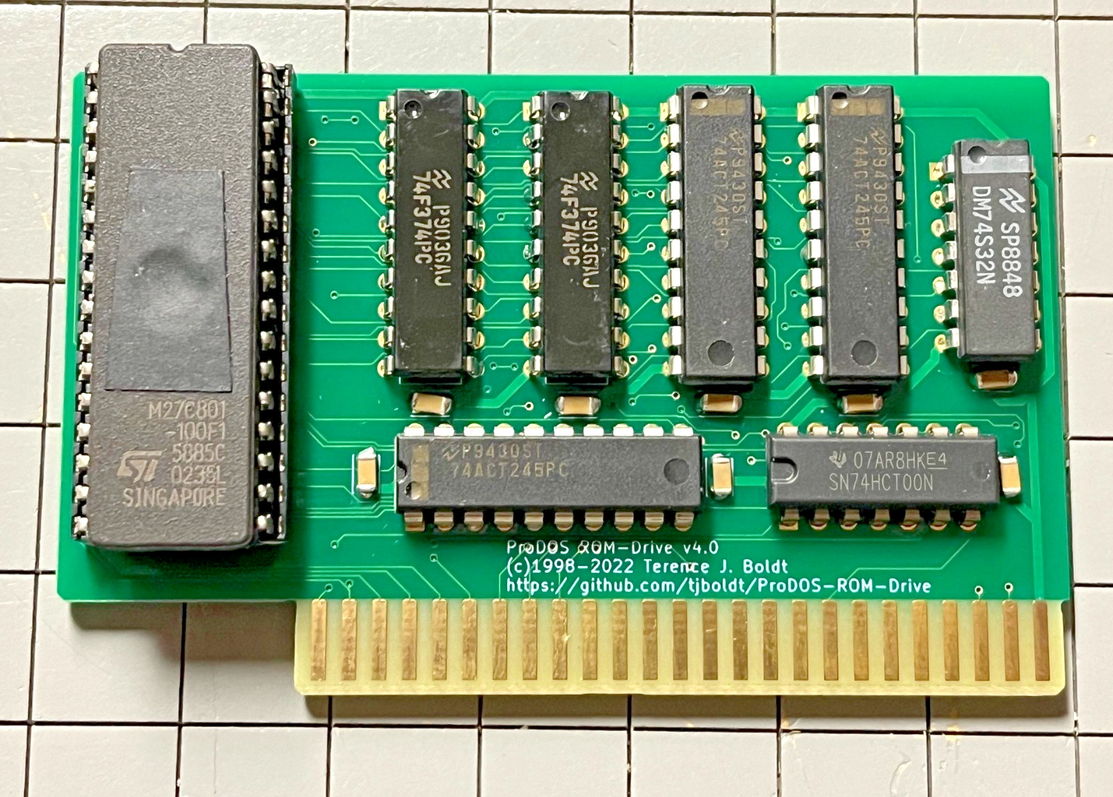 Apple II ProDOS bootable 1MB read-only drive v4.0  By TJBOLDT
