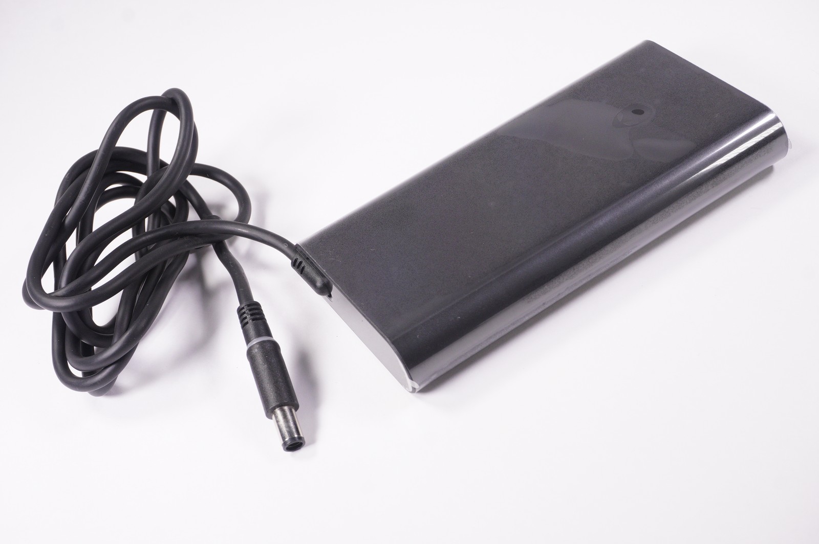 Compatible with 4GC66 Alienware 240W 19.5V 12.31A AC ADAPTER AWX15R2-9301WHT-PUS