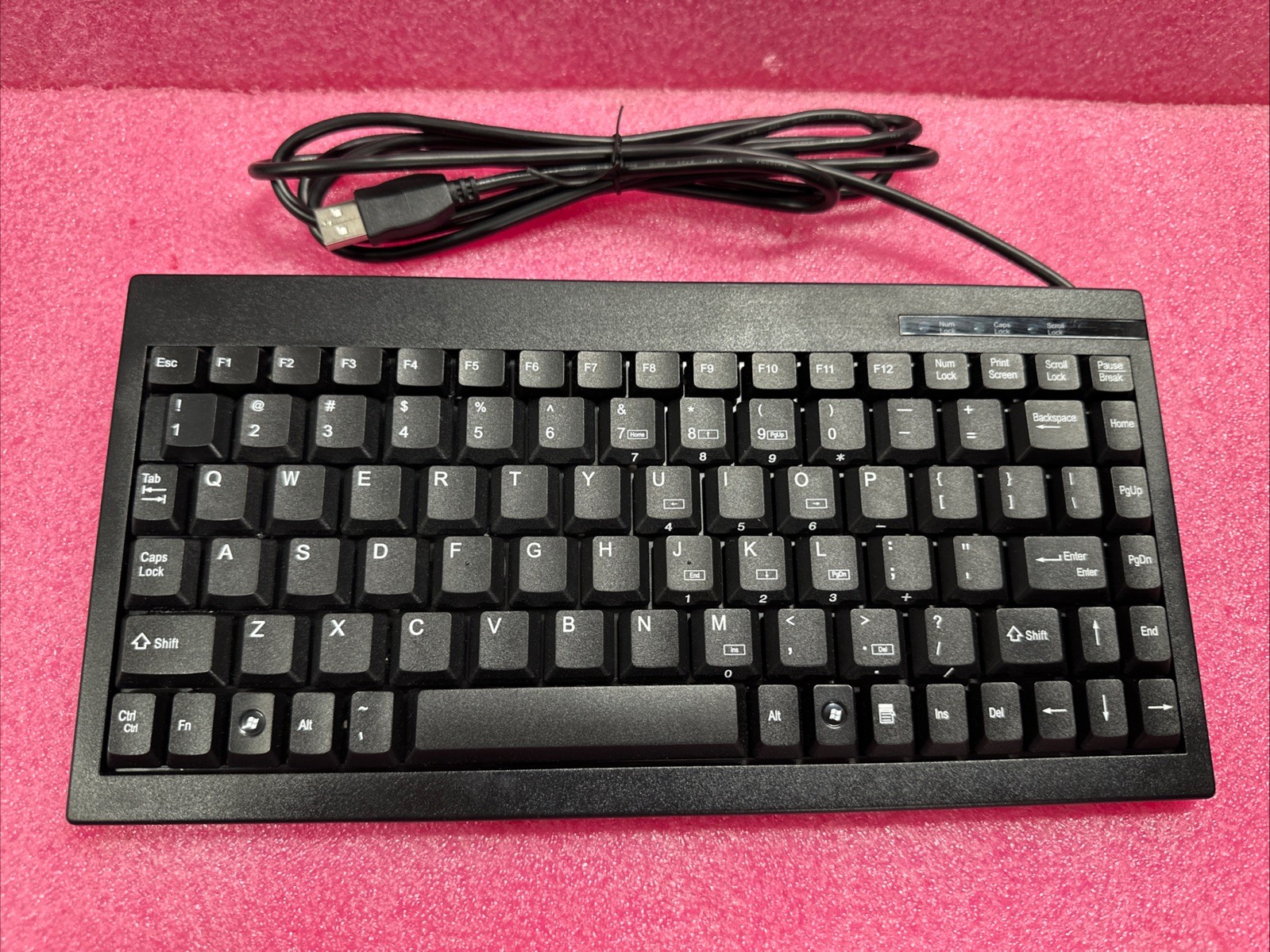 Adesso ACK-595UB Mini USB Keyboard with Embedded Numeric Keypad - Black