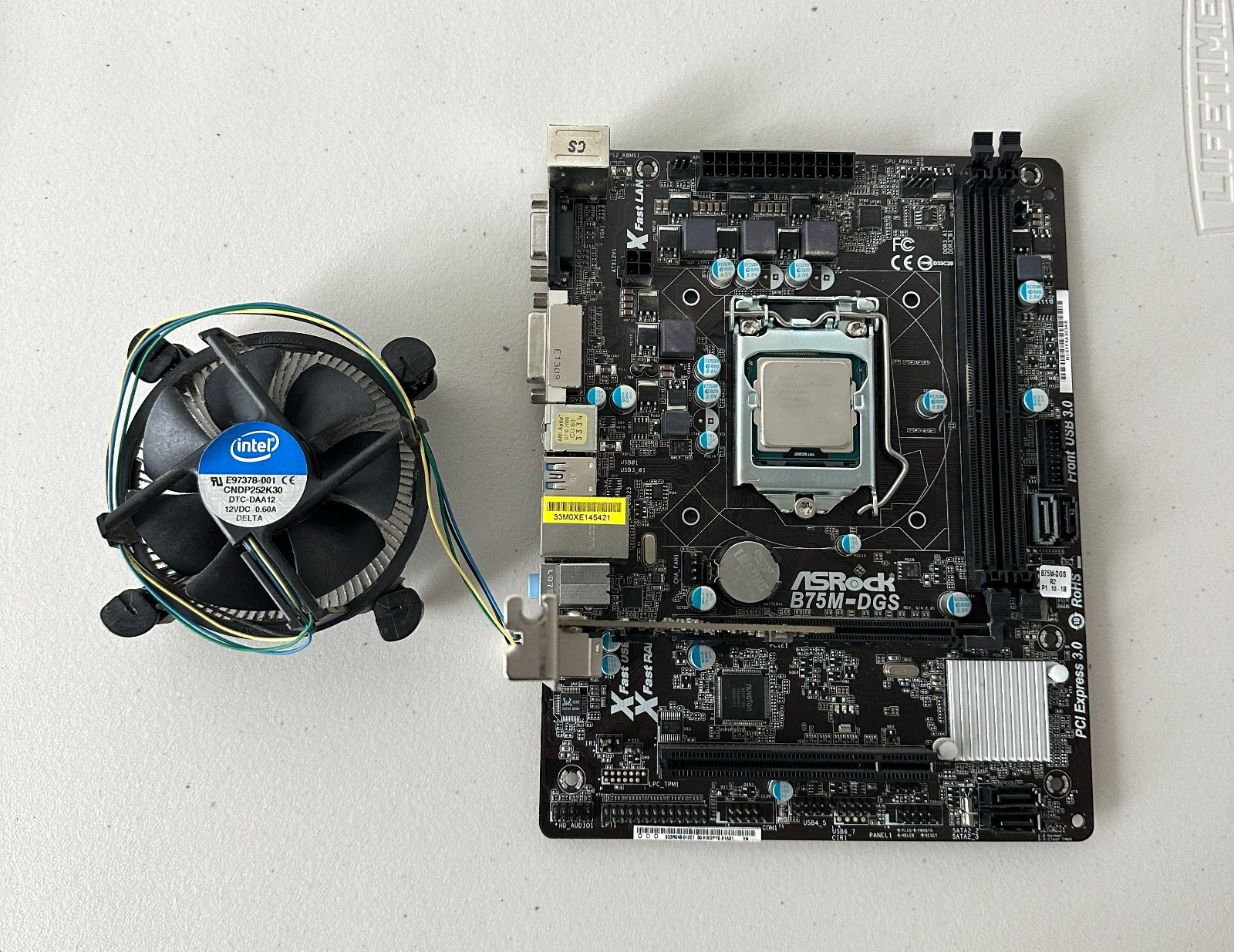 ASRock B75M-DGS Motherboard + Intel Core i7-3770 3.5GHz CPU LGA1155 DDR3