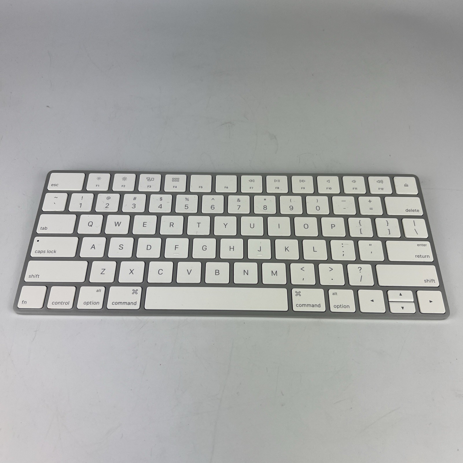 Apple Magic Keyboard A1644 Rechargeable Wireless Bluetooth Keyboard No Cable