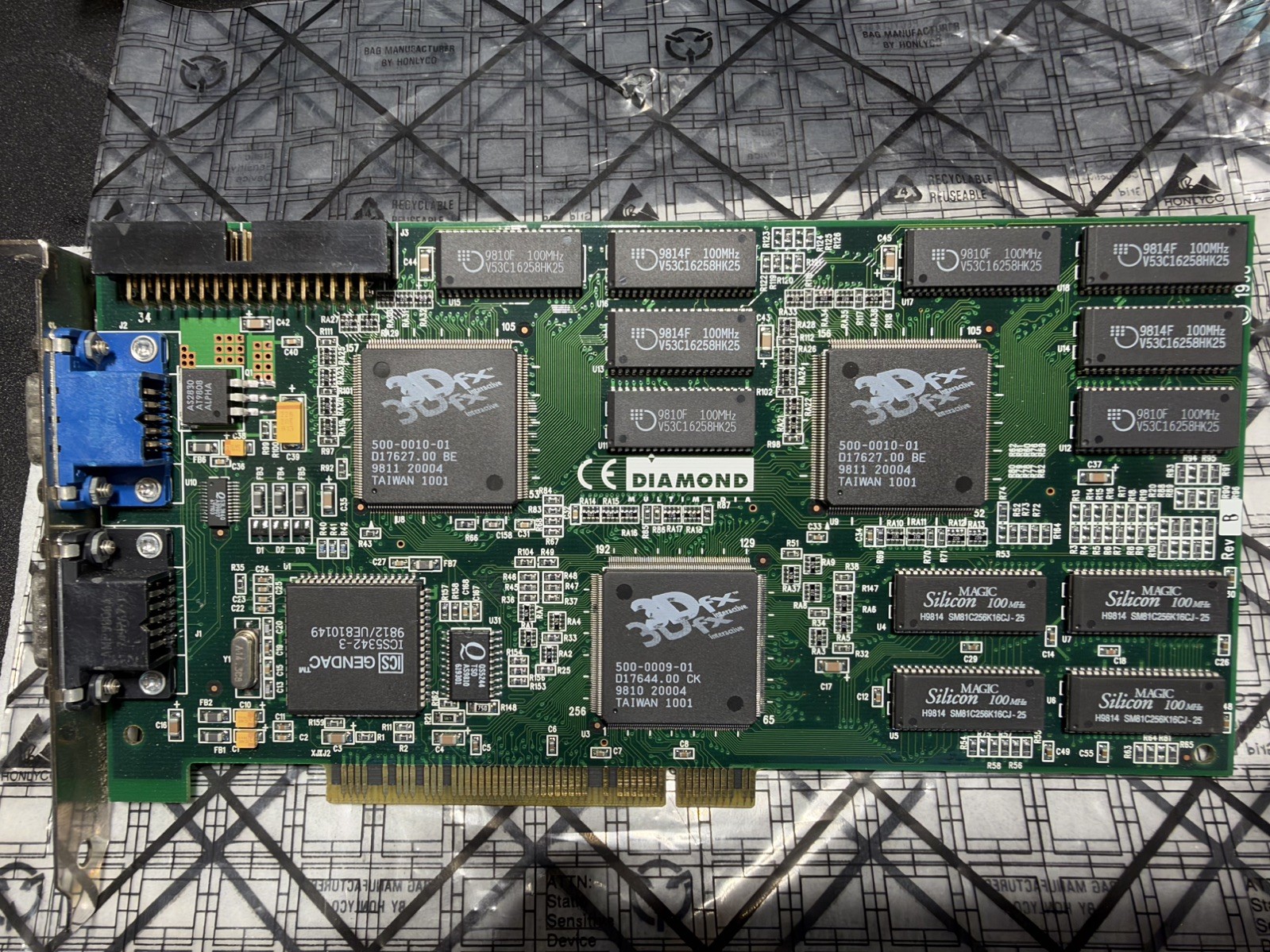 Diamond Monster 3D II PCI 8MB 3Dfx Voodoo 2 PC Video Card 23150105 *Tested*