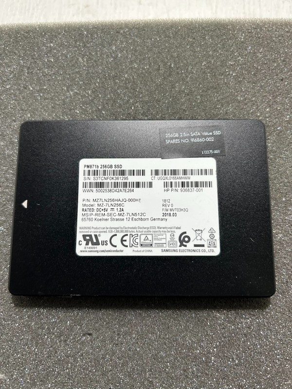 SAMSUNG 256GB SSD PM871b