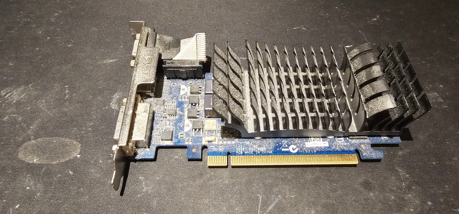 Asus Silent/D1/1GD3/V2 Motherboard - Unit Only (EN210)