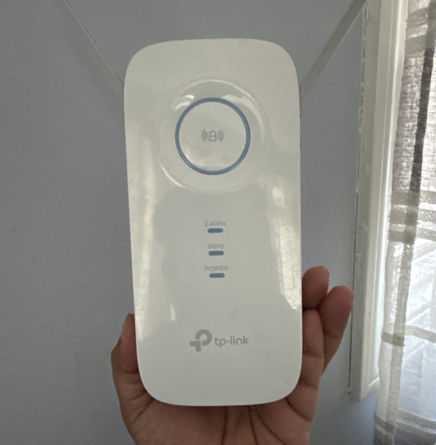 TP-LINK RE550 AC1900 Dual-Band 2.4/5GHz MU-MIMO Wireless Extender White