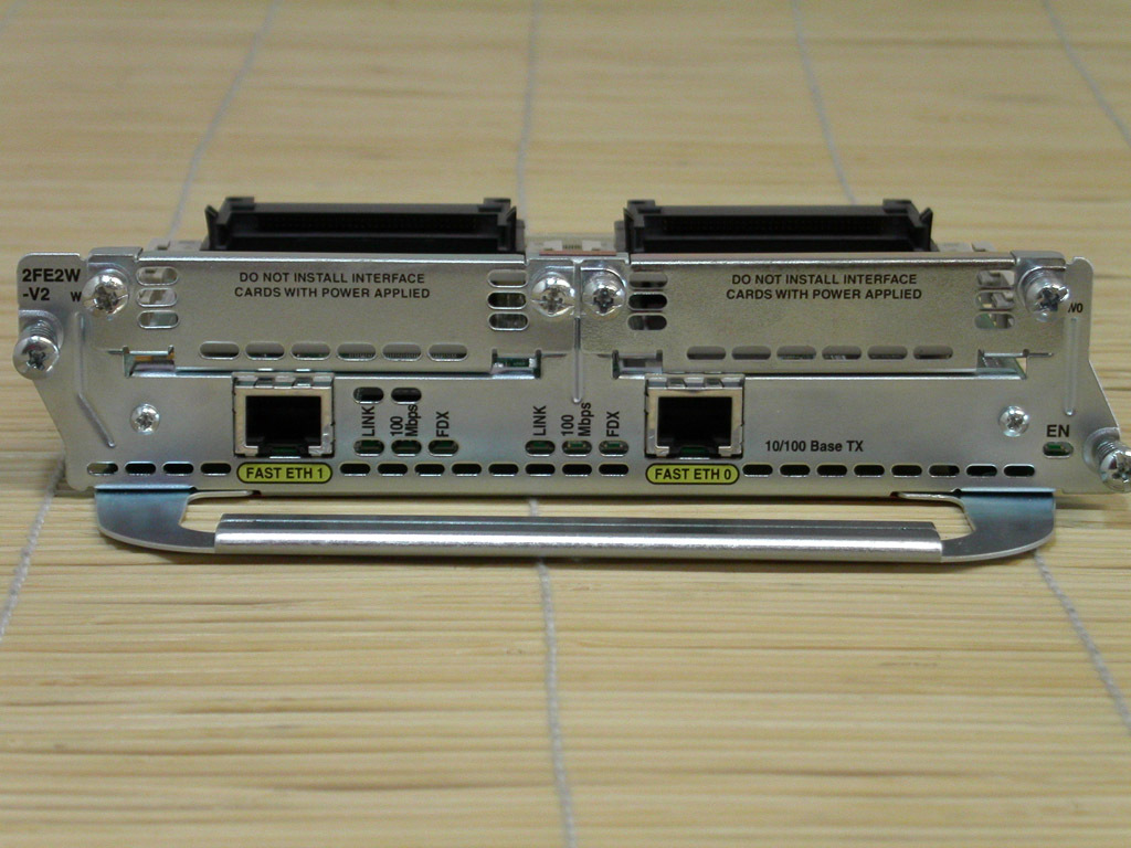 Cisco NM-2FE2W-V2 2 Fast Ethernet Module for 3600/3700 Router 
