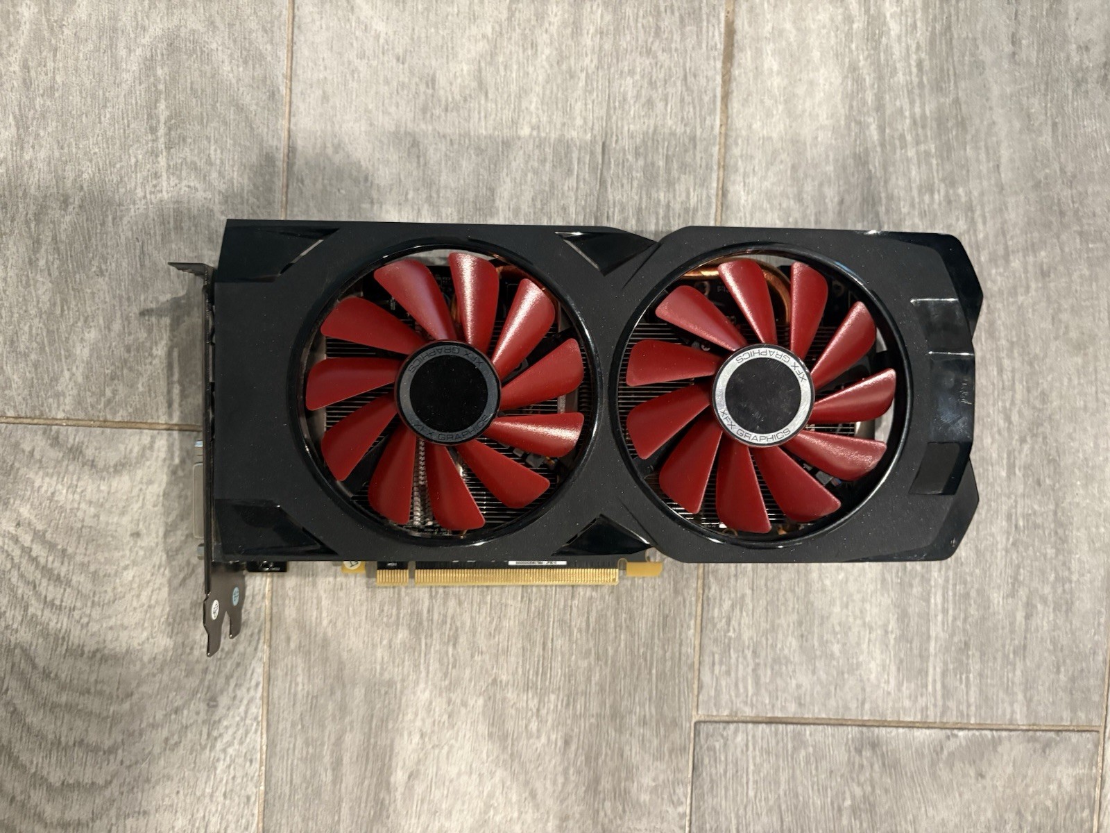 XFX Radeon RX 570 RS OC Plus 4GB GDDR5 (RX-570P42)