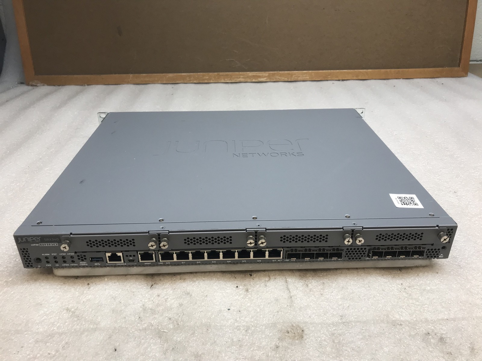 Juniper Networks Services Gateway 16 Ports Security Appliance