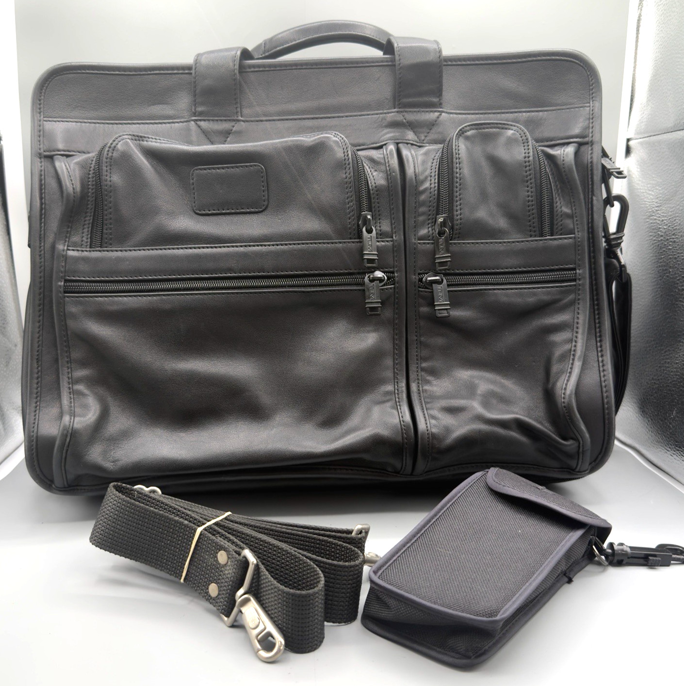 Tumi Large Napa Black Leather Alpha Briefcase WW80003  Inc Ex Strap + Case VTG