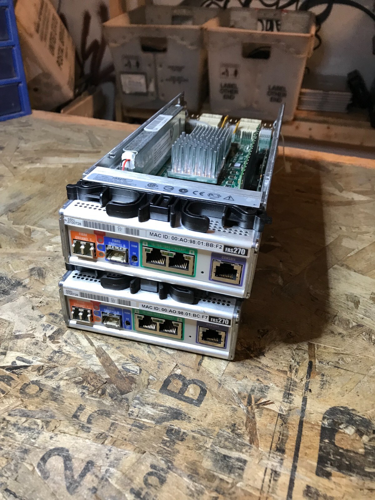 Lot of 2 NetApp FAS270 Controller Module  w/Battery, Memory