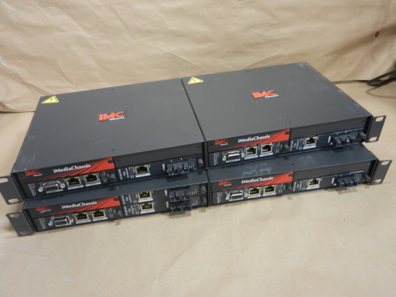 2X LOT - IMC Networks iMediaChassis CHASSIS + MM850, GIGA-MediaLinX modules