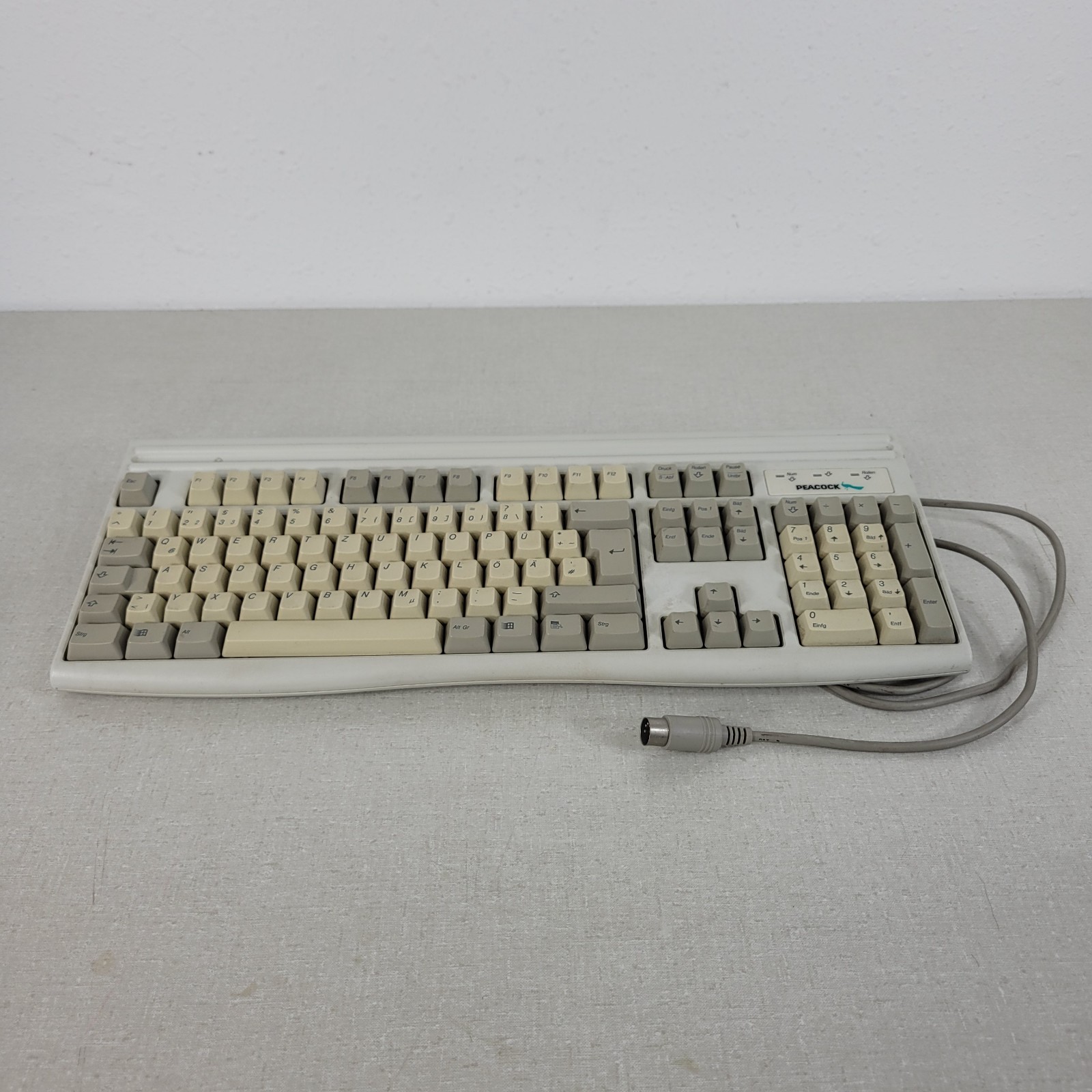 Vintage Mitsumi Peacock Mechanical Keyboard KPQ-E99ZC-13 5-pin DIN Connector