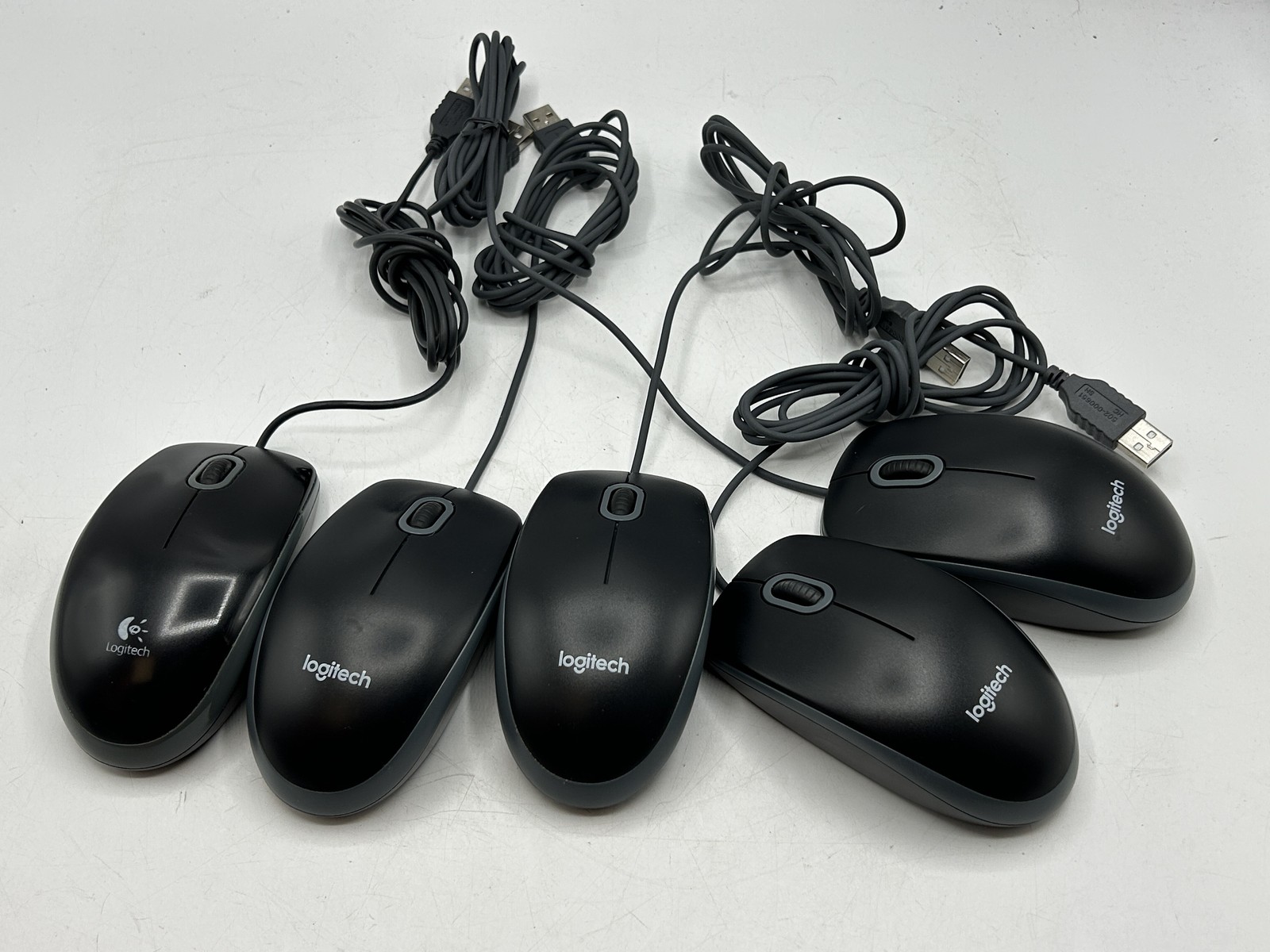 Lot of 5 Logitech M100 Wired Optical USB Computer Mouse Black M-U0026 FREE S/H