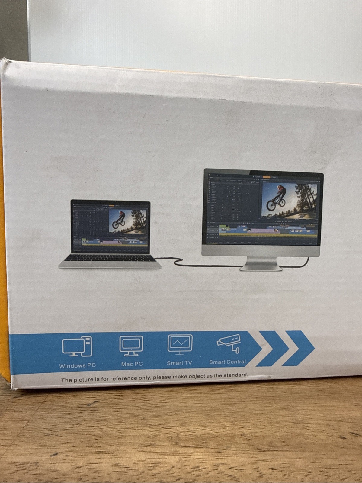 AooCoo Triple Display 3 Monitor KVM Switch 8K @ 60Hz HDMI Display Port 