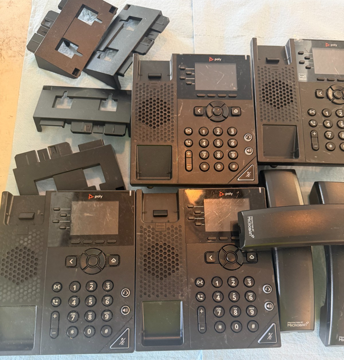 Lot of 4 Polycom VVX 250 Business IP Phone- Corded Desktop - Used