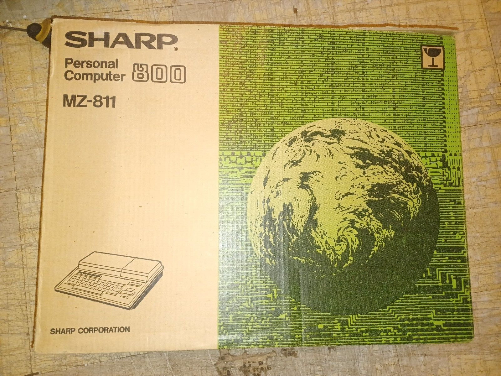 Rare SHARP MZ-811 Computer - working with box and manual