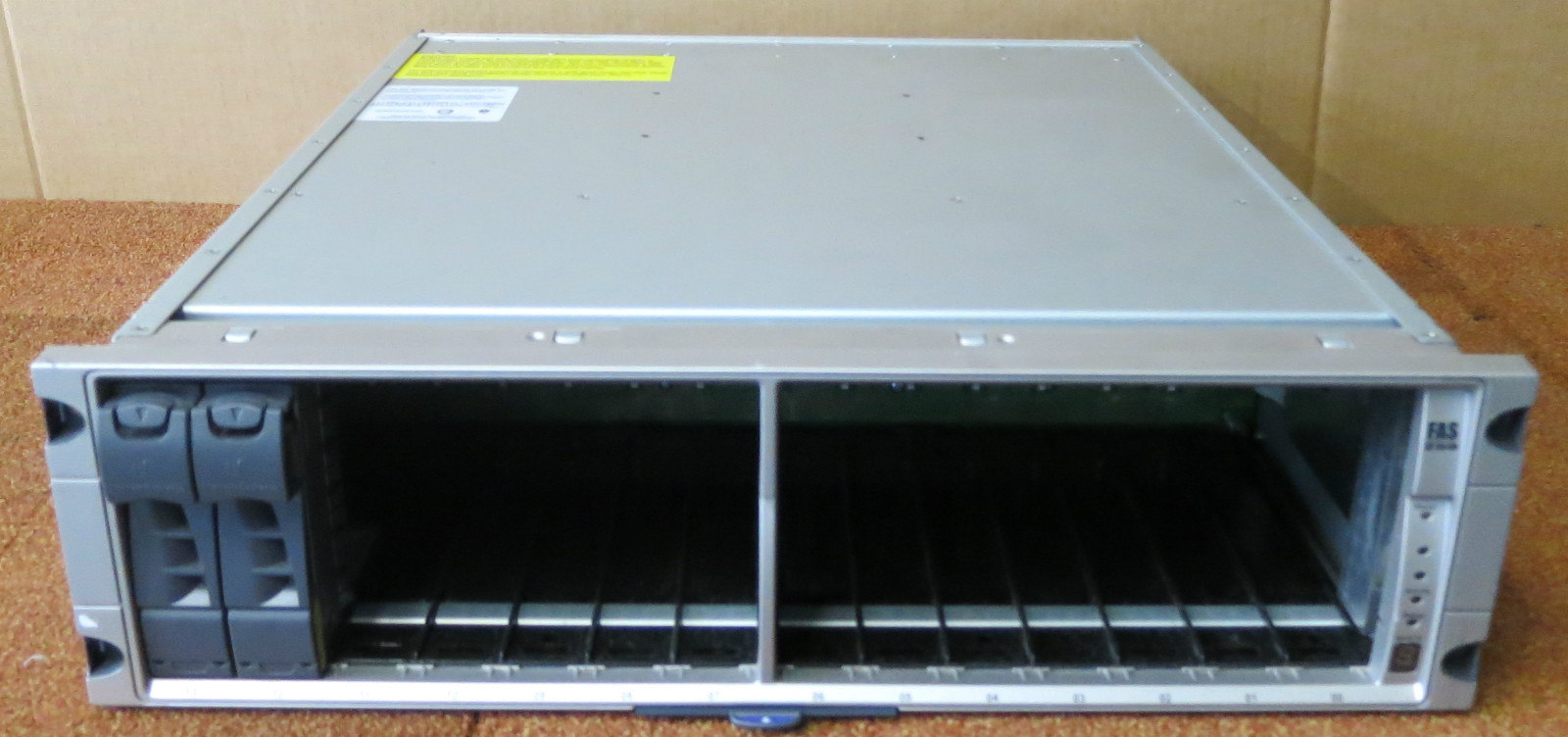 Network Appliance NetApp FAS250 14 Bay Storage Array 430-00010+B0 With PSU