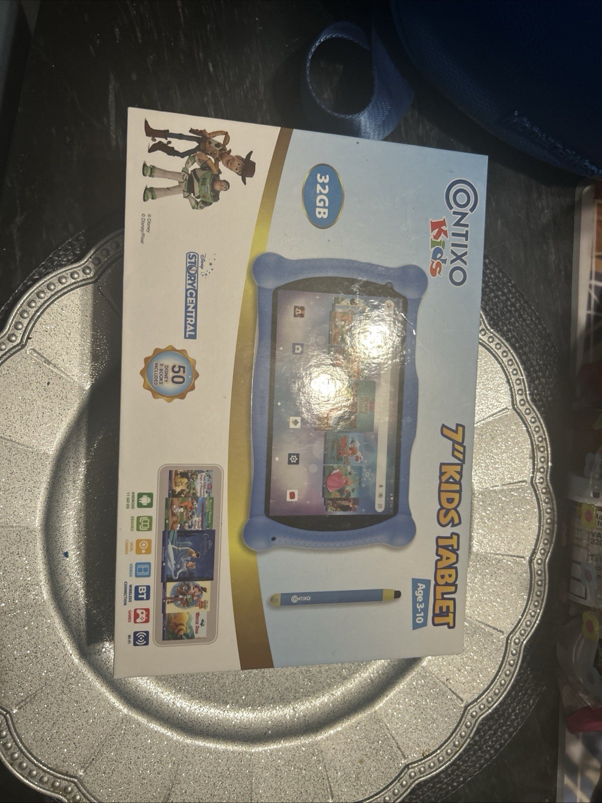 Contixo V8-2 Tablet 32 GB with bundle