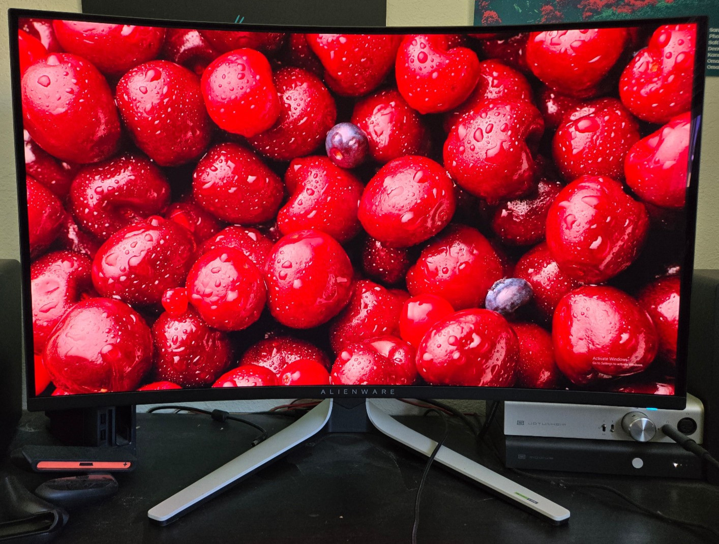 Alienware Curved Gaming Monitor QD-OLED 31.6" 240Hz 4K - AW3225QF