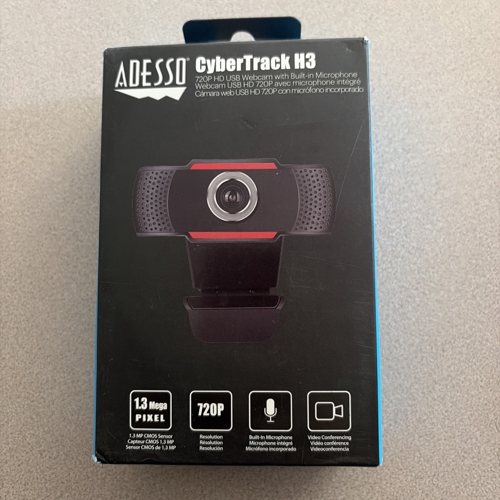 Adesso CyberTrack H3 720p High Definition USB Webcam